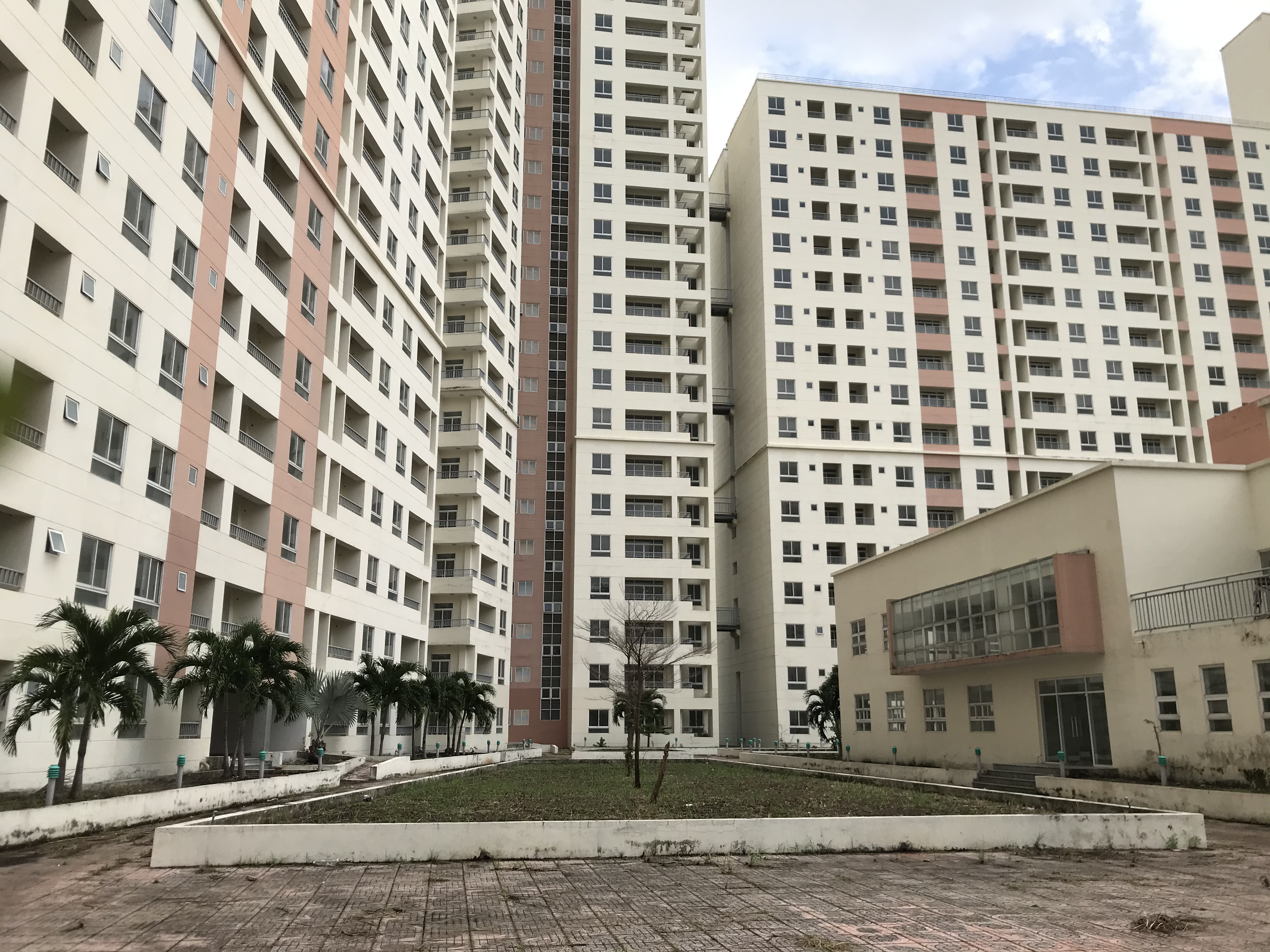 B&ecirc;n trong Khu t&aacute;i định cư B&igrave;nh Kh&aacute;nh, quận 2, Tp.Thủ Đức, Tp.HCM - Ảnh: BM.