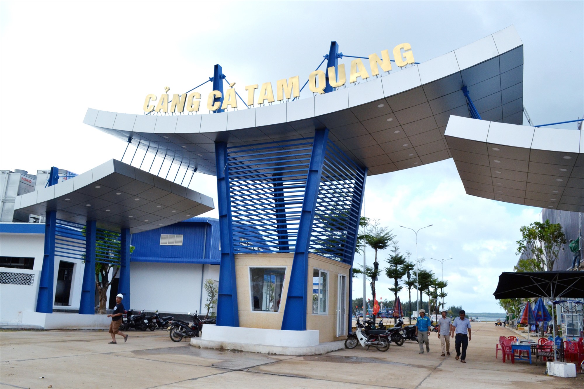 Cảng cá Tam Quang góp phần tạo động lực phát triển nghề cá bền vững.