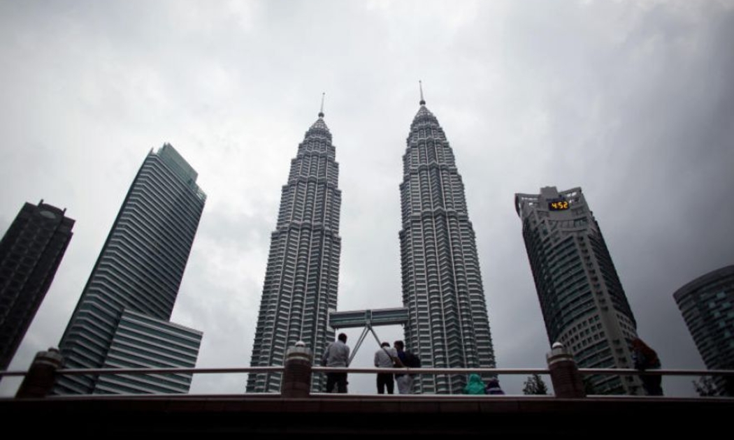 Tháp đôi Petronas ở Malaysia - Ảnh: Bloomberg.
