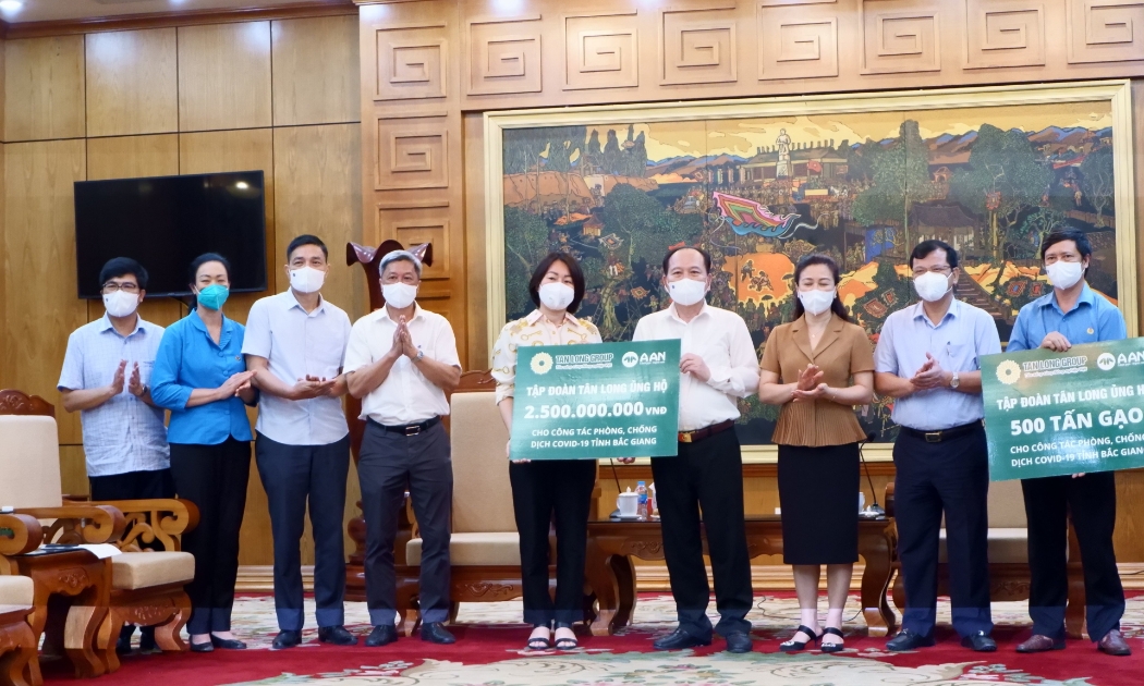 Tập đoàn Tân Long chung tay cùng Bắc Ninh chống dịch Covid-19.