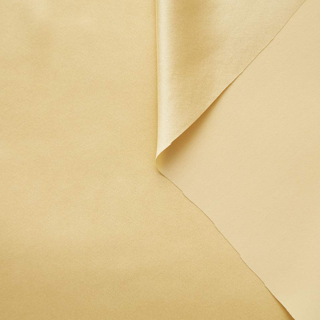 Những thớ vải thừa n&agrave;y c&oacute; chất lượng đủ tốt để may th&agrave;nh h&agrave;ng thời trang mới.