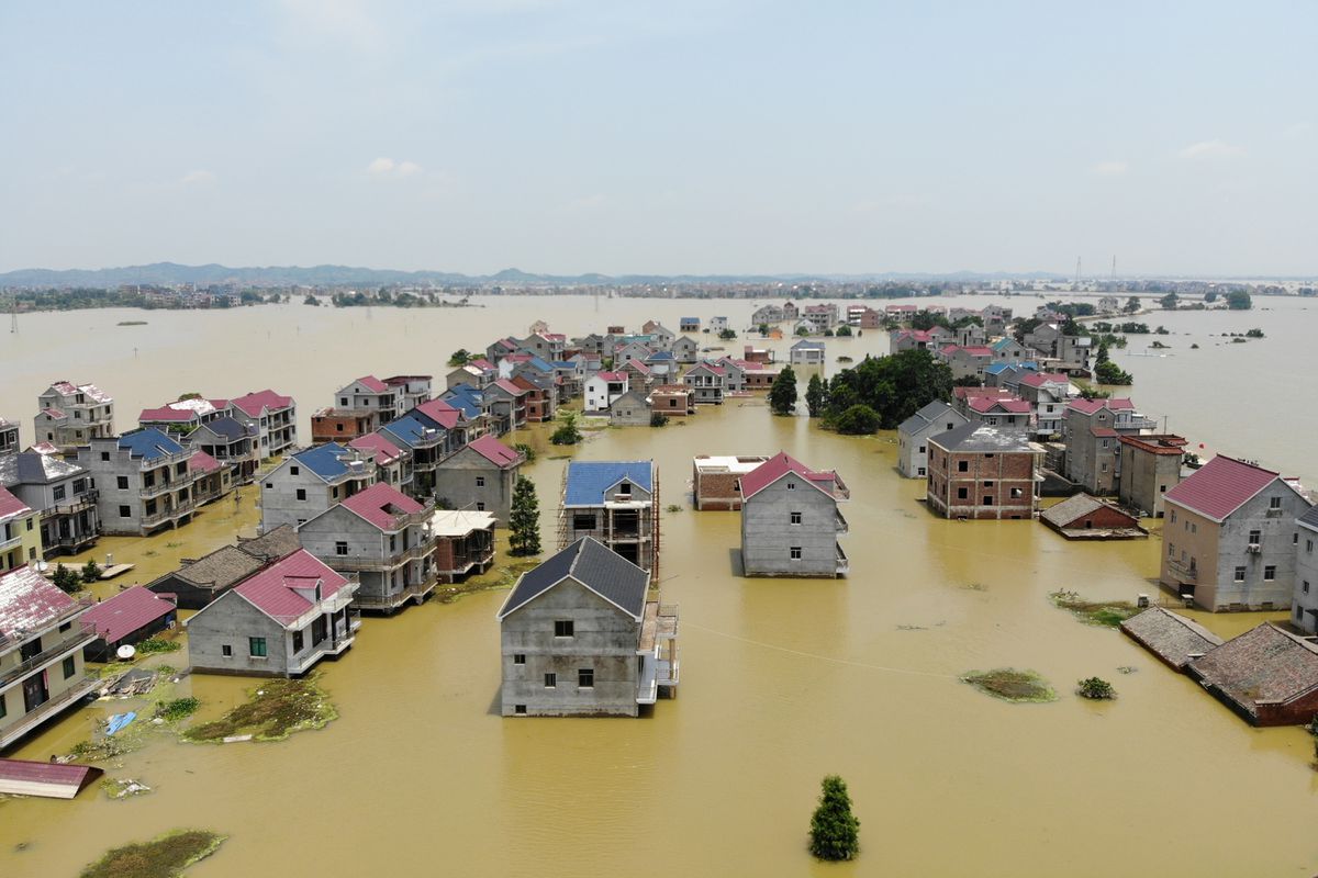 Một trận lụt ở Giang Tây, Trung Quốc, tháng 7/2020 - Ảnh: Reuters.