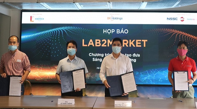 Bốn đơn vị BK Holdings, BK Fund, NSSC, Swiss EP đã cùng nhau ký kết hợp tác để đưa sáng chế ra thị trường trong nước và quốc tế.