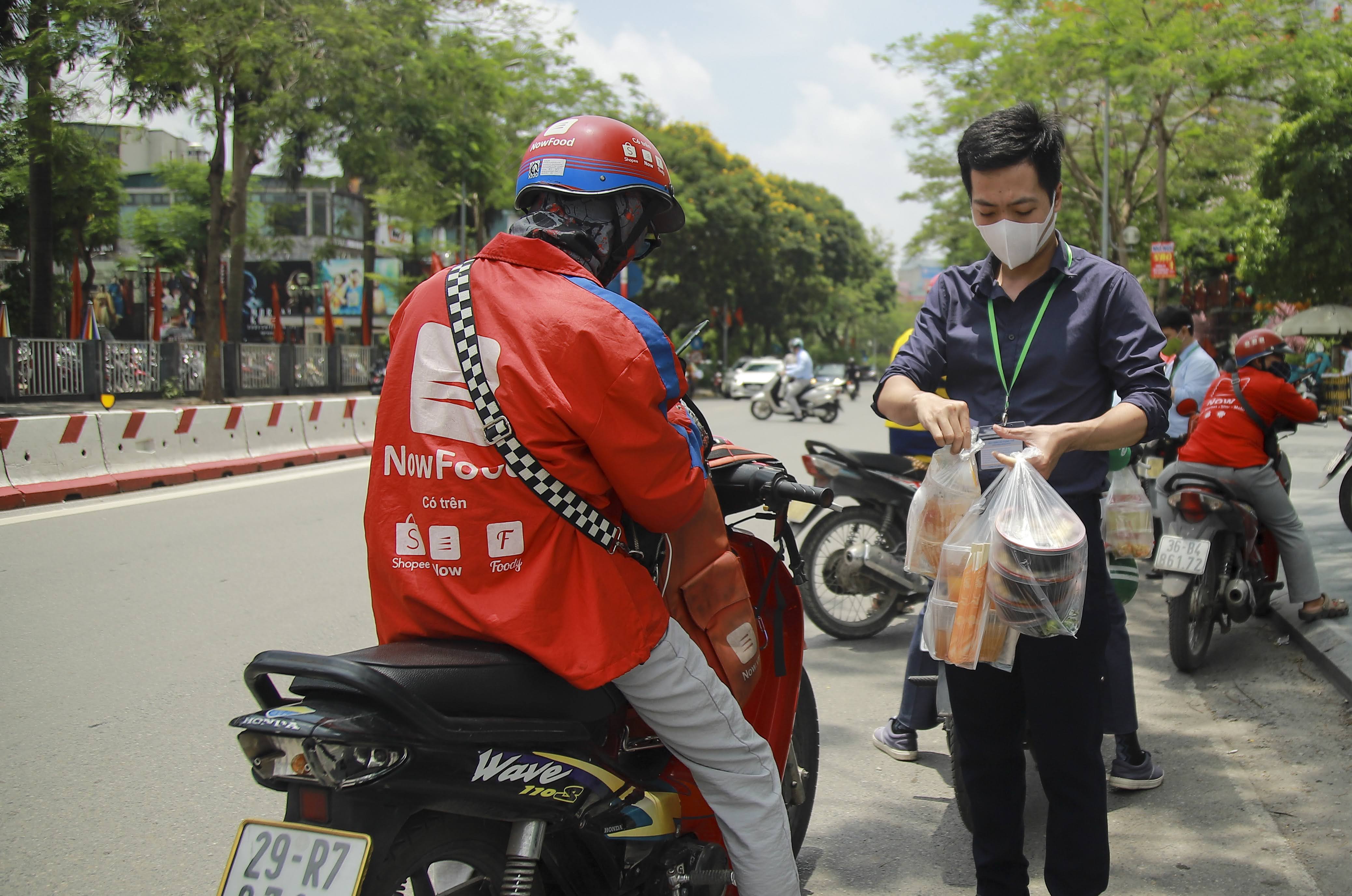Các ứng dụng còn tung ra các chương trình khuyến mãi, giảm giá nên ngày càng “được lòng