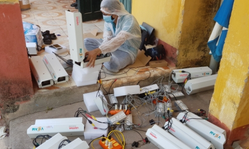 Ứng dụng công nghệ chống dịch Covid-19: Từ camera giám sát đến vòng đeo tay định vị GPS