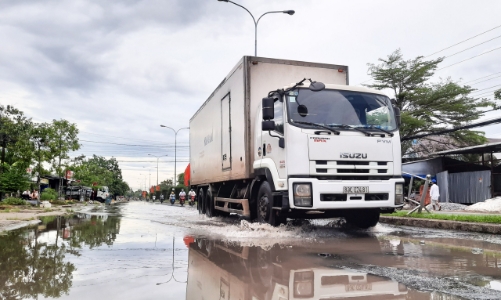 Sớm nâng cấp “tuyến đường đau khổ” qua địa phận Cà Mau