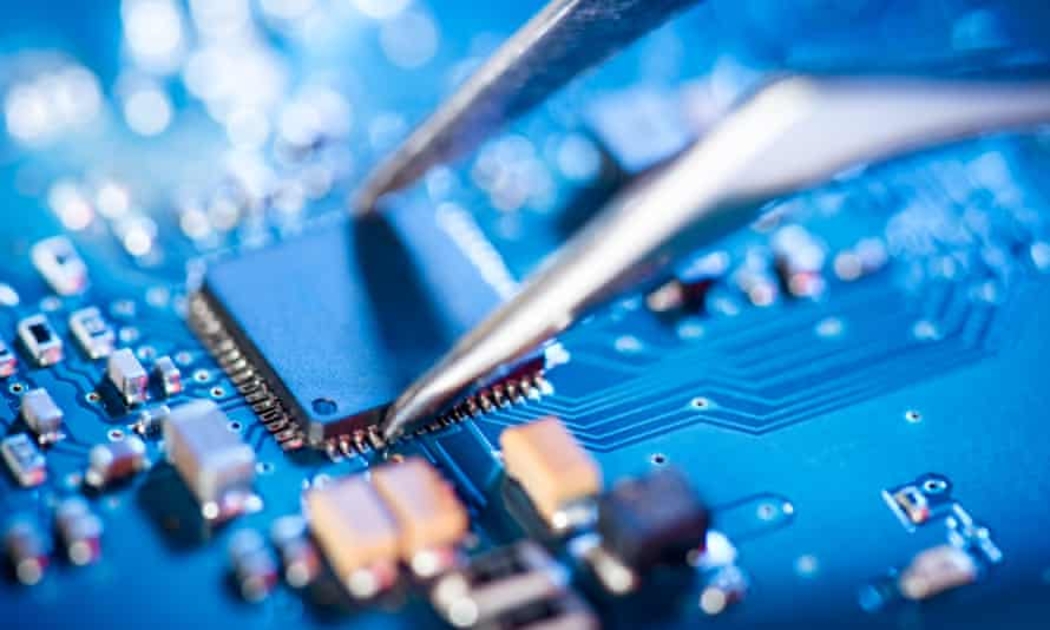 Ba hãng sản xuất chip lớn nhất thế giới hiện nay và cũng là ba vùng chủ đạo của bản đồ sản xuất chip toàn cầu là Intel (Mỹ), TSMC (Đài Loan) và Samsung (Hàn Quốc) - Ảnh minh họa.