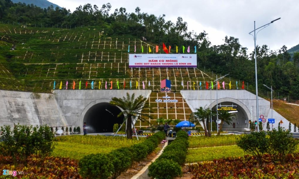 Hầm Cù Mông.