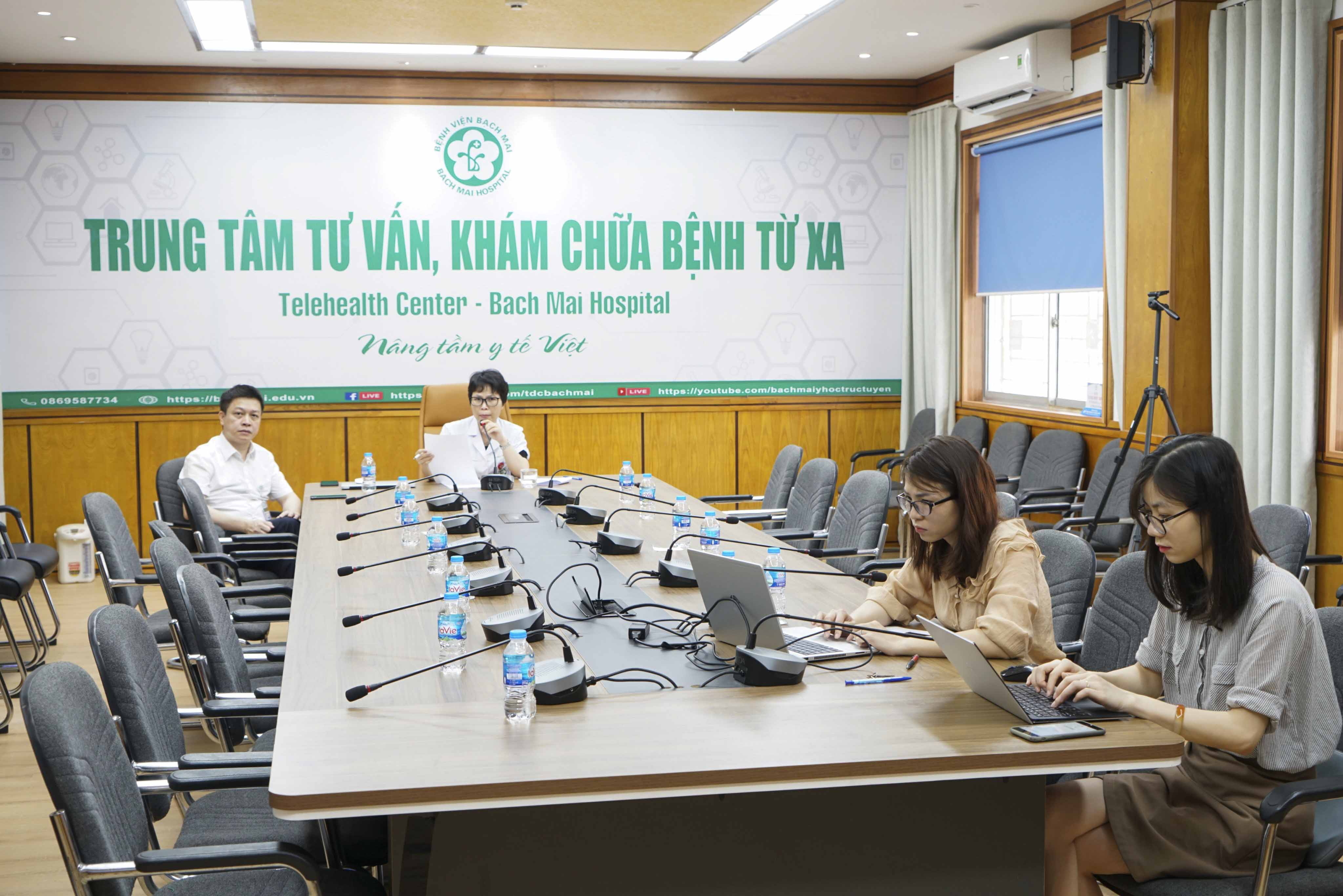 Telehealth Center tại Bệnh viện Bạch Mai ngay sau khi th&agrave;nh lập đ&atilde; ph&aacute;t huy rất hiệu quả.