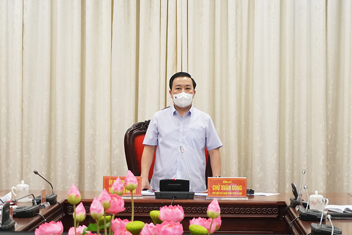 Phó Chủ tịch UBND TP Hà Nội Chử Xuân Dũng phát biểu chỉ đạo tại hội nghị chiều 30/5.