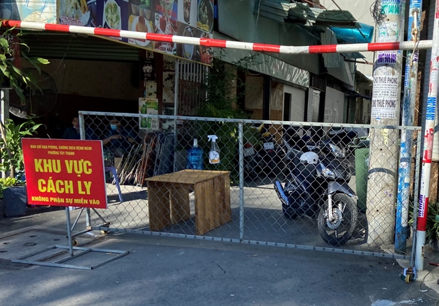 Hẻm 80 Lưu Chí Hiếu (quận Tân Phú) được phong toả liên quan đến Hội thánh Truyền giáo Phục Hưng.