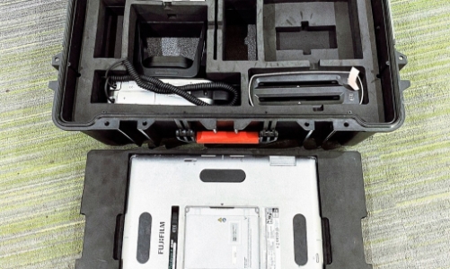 Vietnam Airlines vận chuyển tốc hành máy X-quang lưu động đến tâm dịch Covid- 19 Bắc Giang