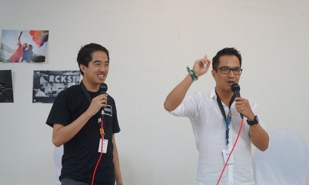 Eddie Thai (trái) và Bình Trần - Ảnh: 500 Startups