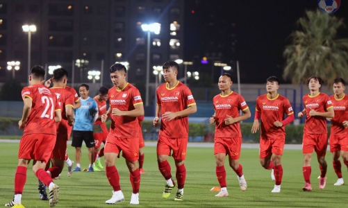 Các doanh nghiệp và tình yêu với bóng đá nước nhà