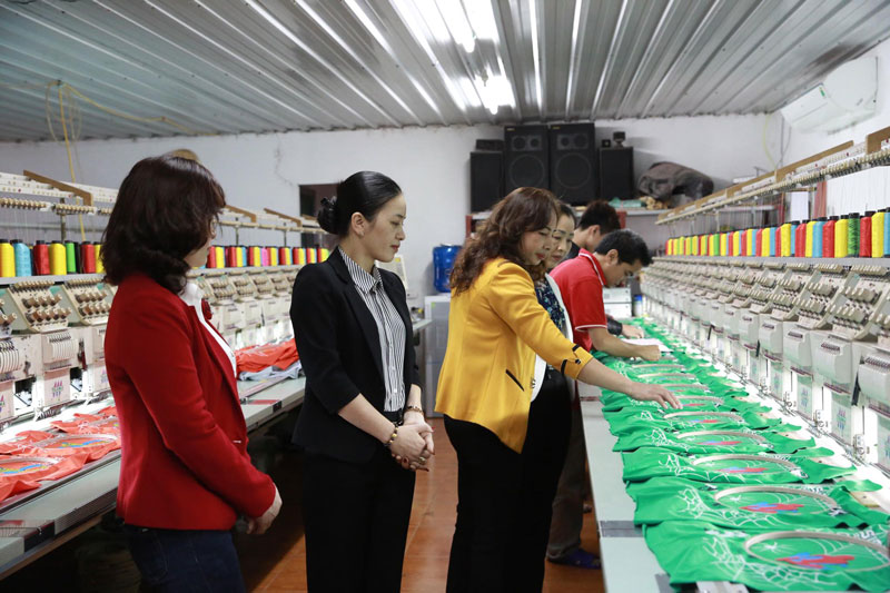 Phụ nữ ngày càng có vai trò quan trọng trong phát triển kinh tế.