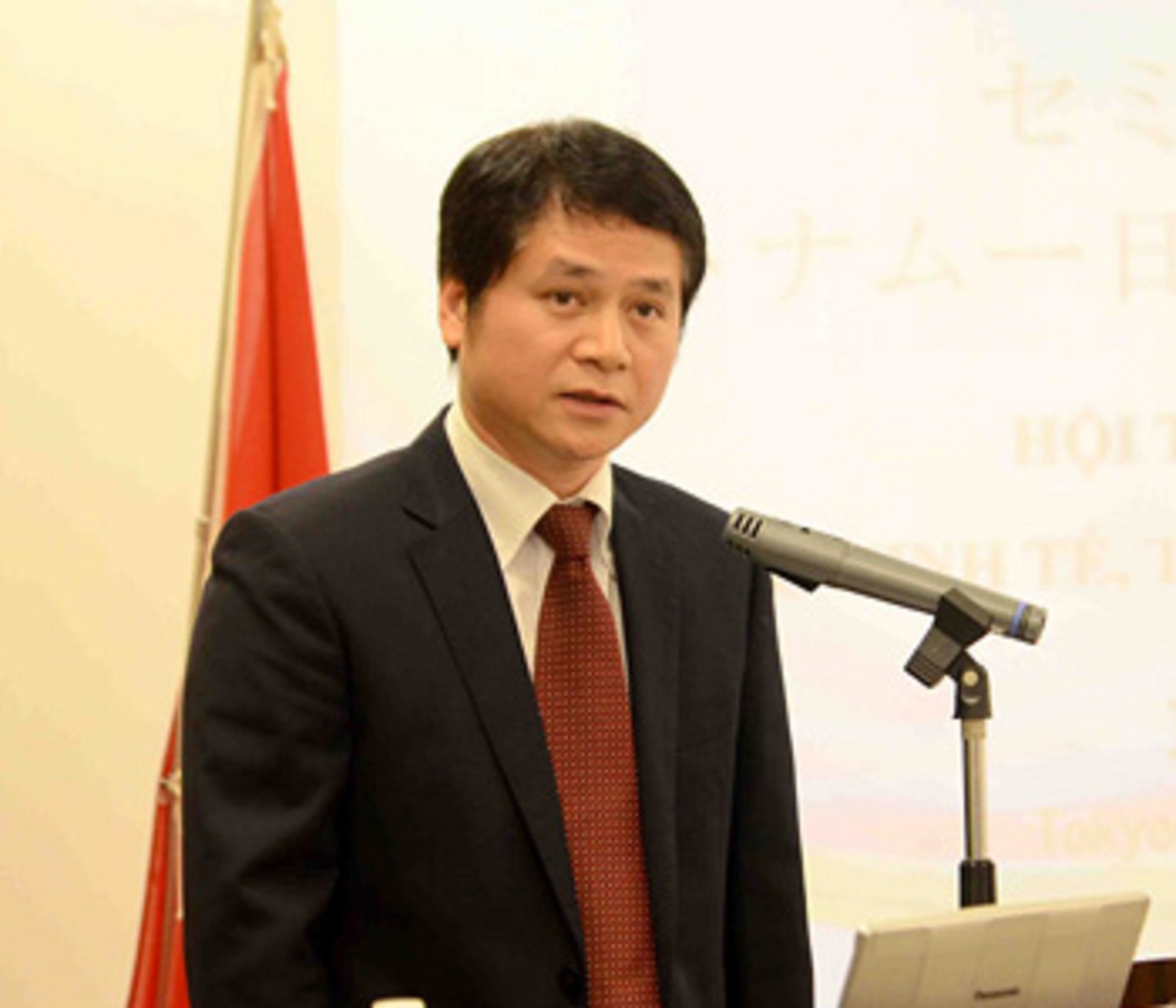 Ông Tạ Đức Minh, Tham tán thương mại Việt Nam tại Nhật Bản.