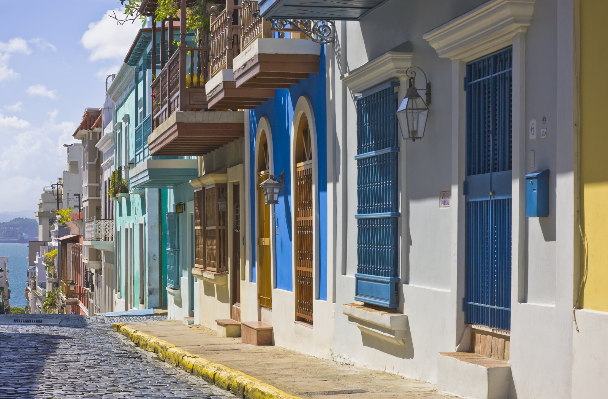 Tại Puerto Rico, du khách không có kết quả trong vòng 48 giờ sau khi nhập cảnh có thể bị phạt 300 USD - Ảnh: Getty Images