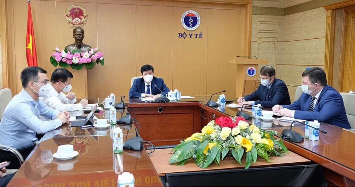 Bộ trưởng Nguyễn Thanh Long làm việc với Quỹ Đầu tư Trực tiếp Nga về vấn đề vaccine phòng Covid-19. 