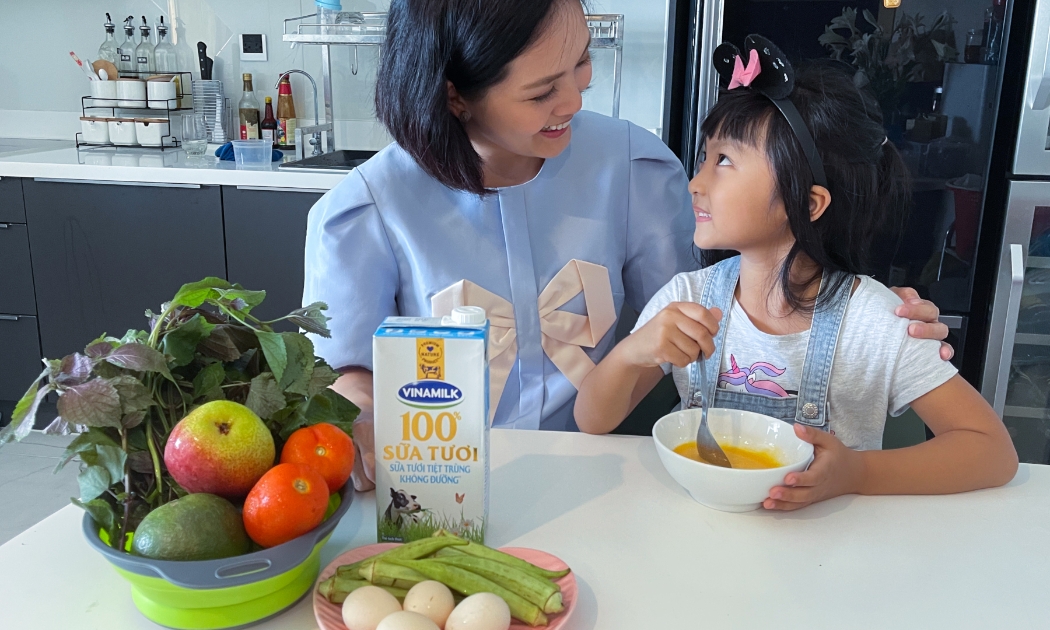 Nguồn dinh dưỡng dồi dào trong sữa tươi Vinamilk 100% hỗ trợ bé tăng cường hệ miễn dịch, nâng cao thể trạng.