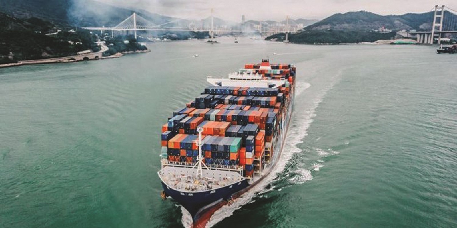 Trong 5 tháng đầu năm 2021, tổng trị giá xuất nhập khẩu hàng hoá của Việt Nam dự kiến đạt 261,75 tỷ USD