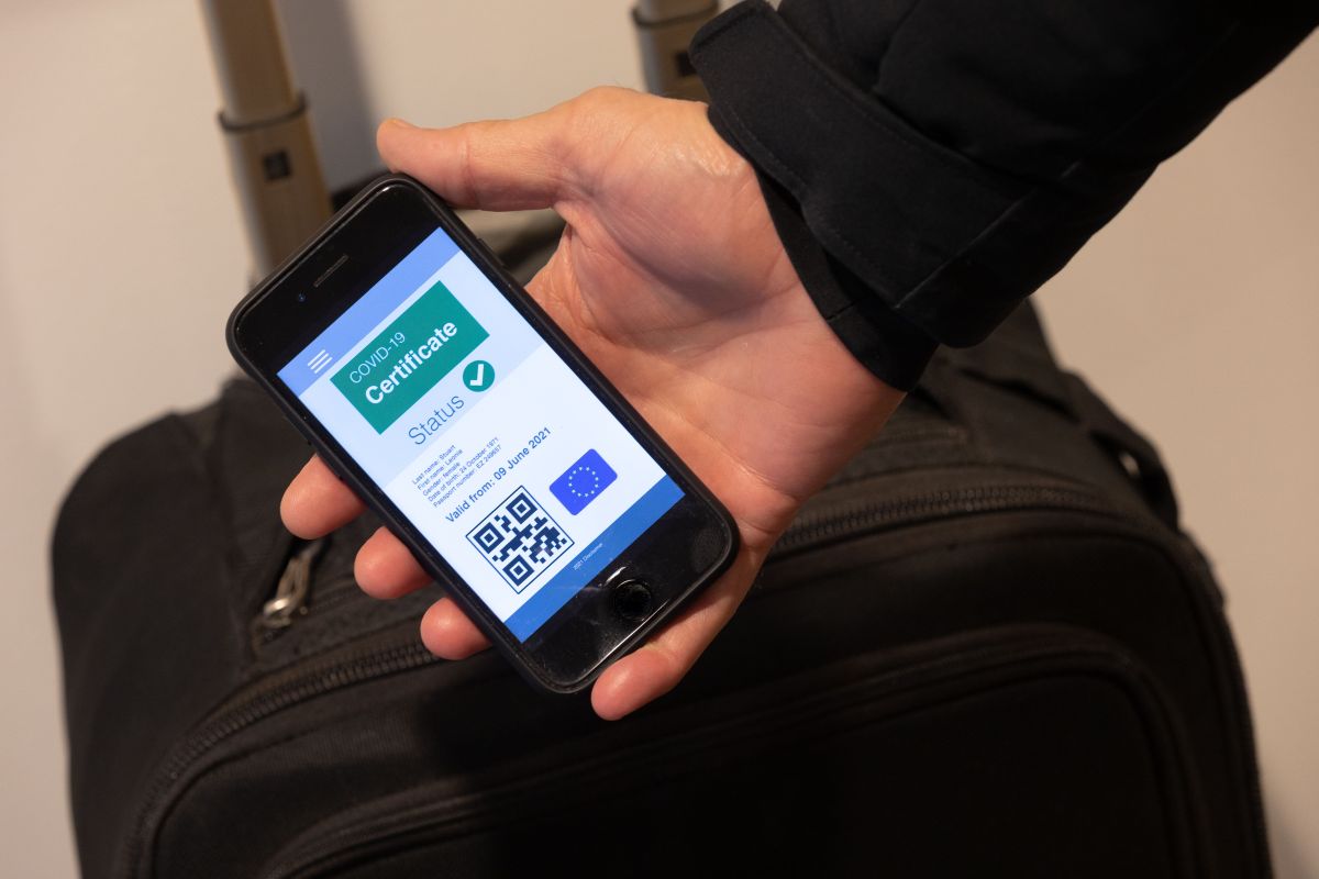 Các nước EU bắt đầu phương án loại trừ yêu cầu xét nghiệm đối với những người có chứng chỉ Covid-19 kỹ thuật số.