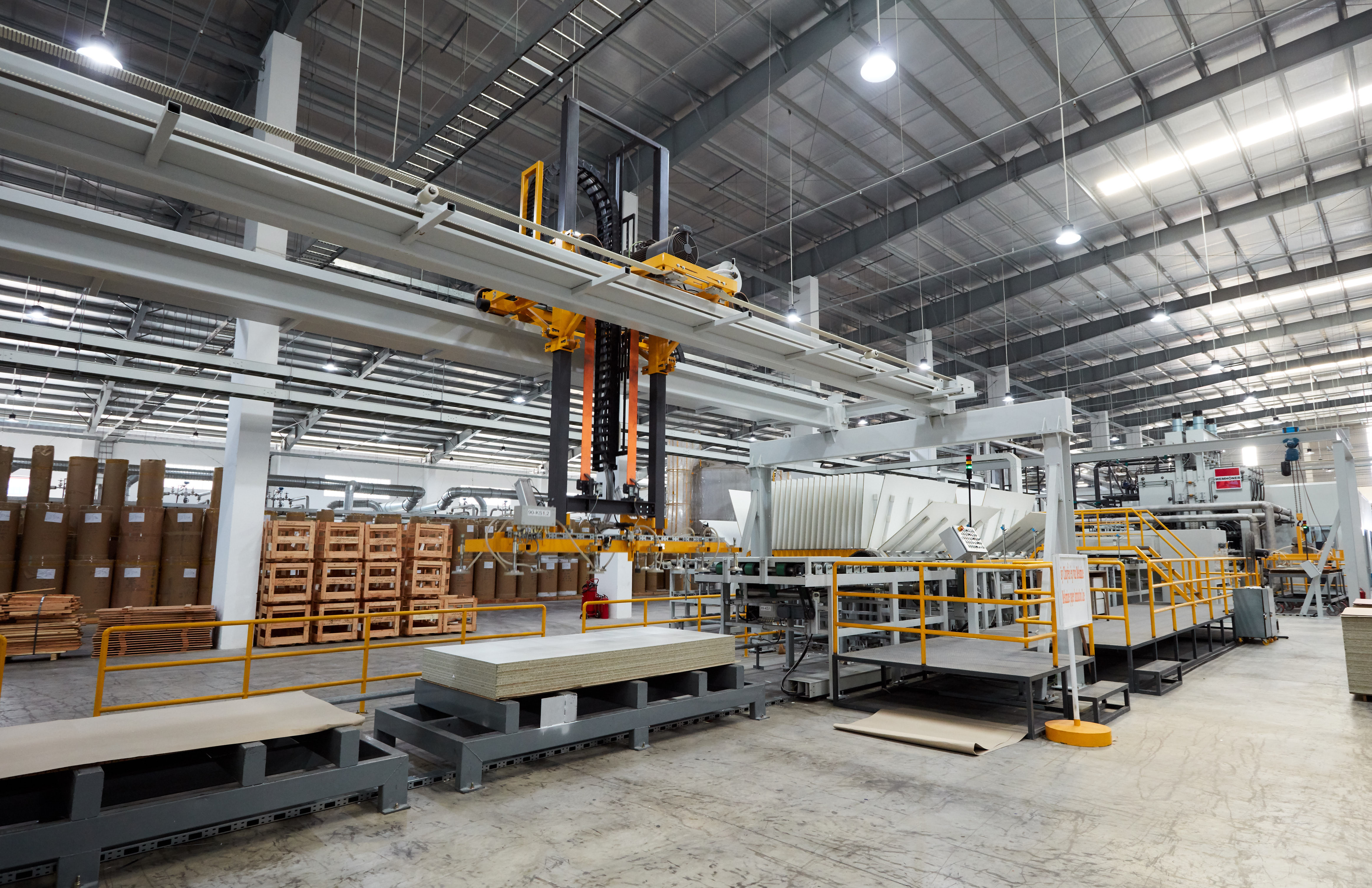 An Cường đầu tư nh&agrave; m&aacute;y theo c&ocirc;ng nghệ hiện đại l&ecirc;n đến h&agrave;ng trăm triệu USD.