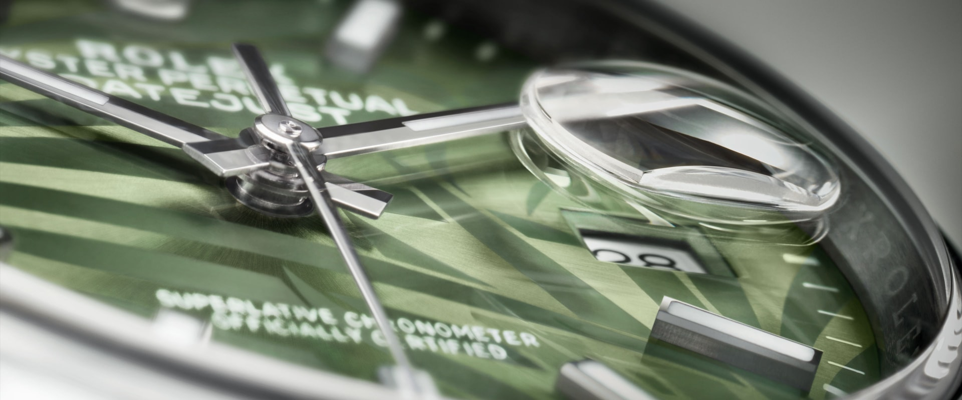 Kiểu d&aacute;ng v&agrave; m&agrave;u sắc mặt số được cho l&agrave; điểm đột ph&aacute; nhất của d&ograve;ng&nbsp;Datejust 36 năm nay.