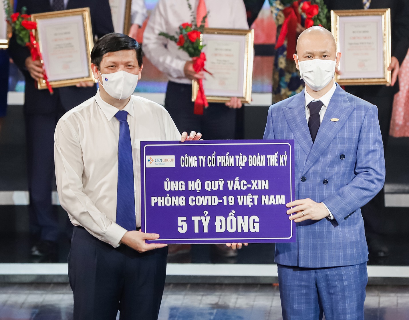 Cen Group chung tay cùng cả nước đẩy lùi dịch Covid-19.