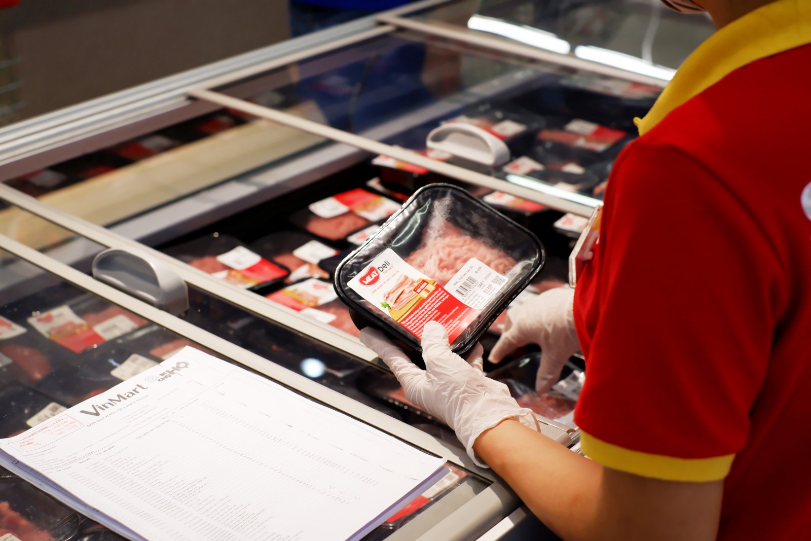 Thịt mát MEATDeli tại hệ thống siêu thị VinMart .
