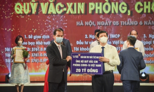 VIB cùng ngành Ngân hàng đóng góp vào Quỹ vaccine phòng chống Covid-19