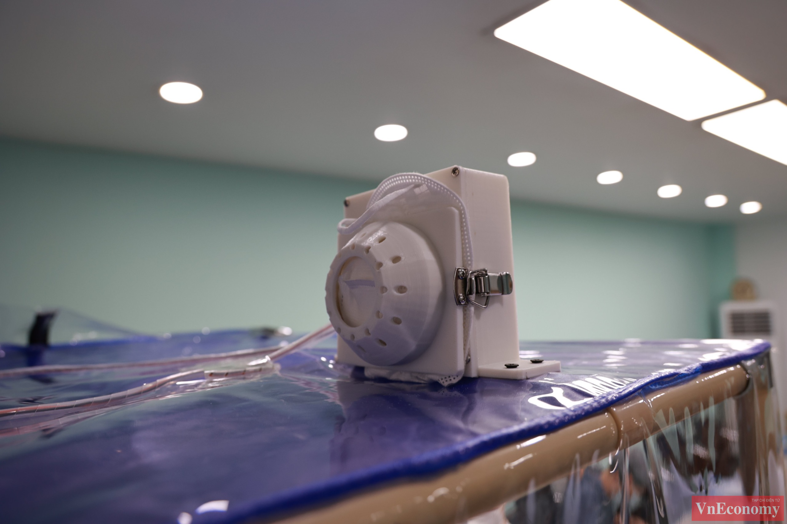 Nguồn điện để chạy 2 Blauberg n&agrave;y cũng c&oacute; thể d&ugrave;ng ắc quy, nếu sử dụng ắc quy xe m&aacute;y th&igrave; c&oacute; thể chạy li&ecirc;n tục đến 10 giờ.