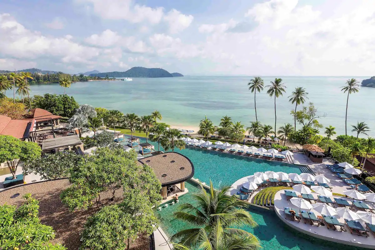 Hiện có khoảng 70.000 phòng lưu trú trên đảo Phuket.