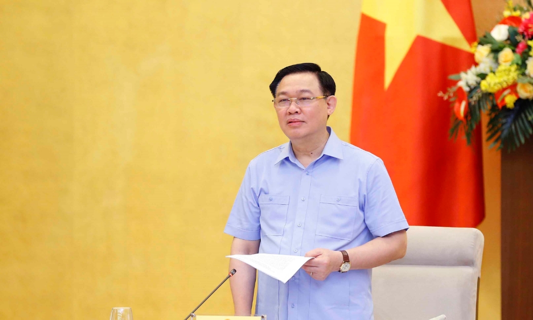 Chủ tịch Quốc hội Vương Đình Huệ phát biểu tại buổi làm việc - Ảnh :VGP/Nguyễn Hoàng