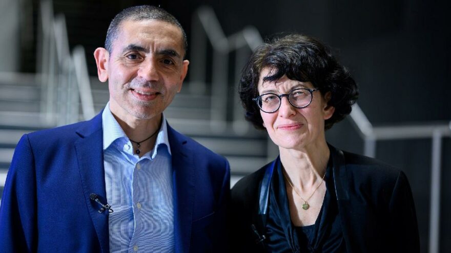 Vợ chồng Ugur Sahin và Ozlem Tureci.