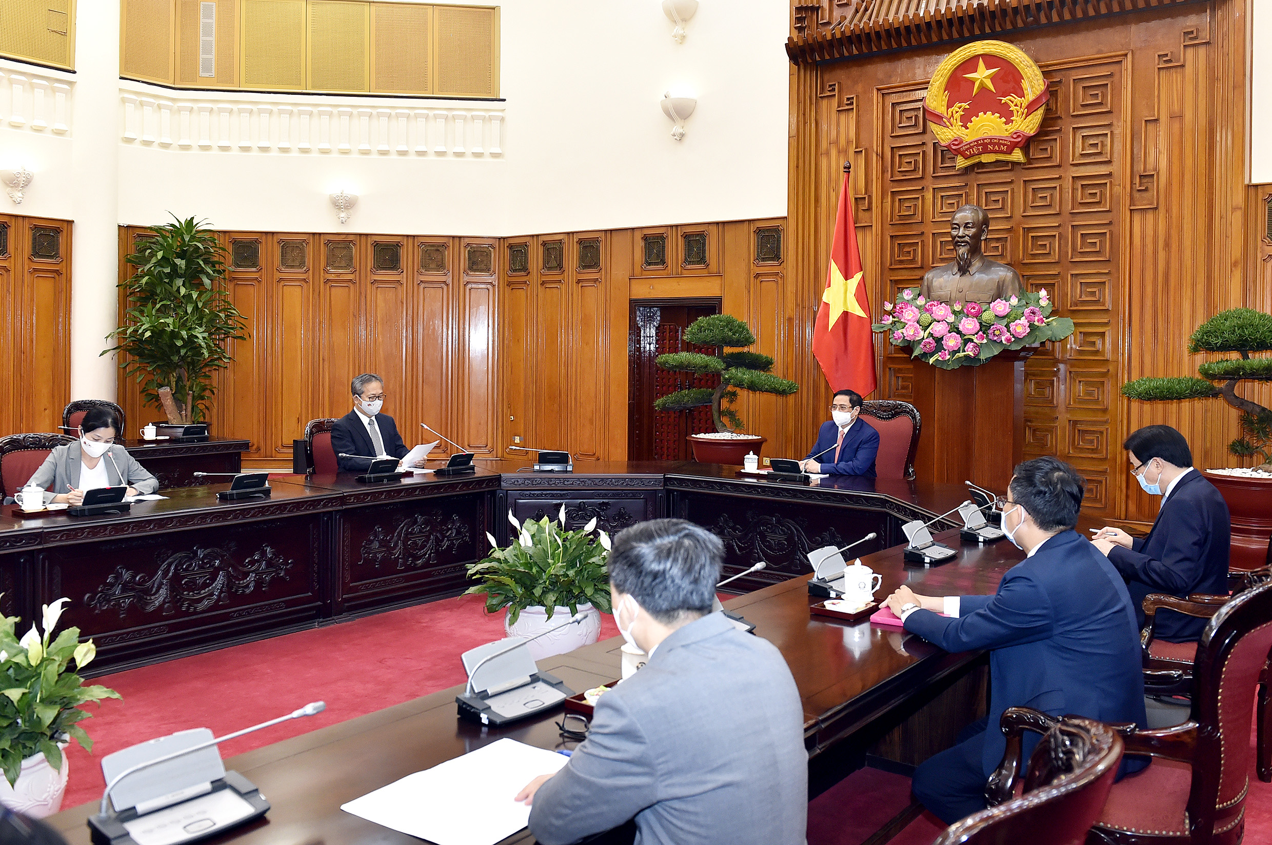 Buổi tiếp Đại sứ Nhật Bản tại&nbsp;Trụ sở Ch&iacute;nh phủ s&aacute;ng 15/6 - Ảnh: VGP