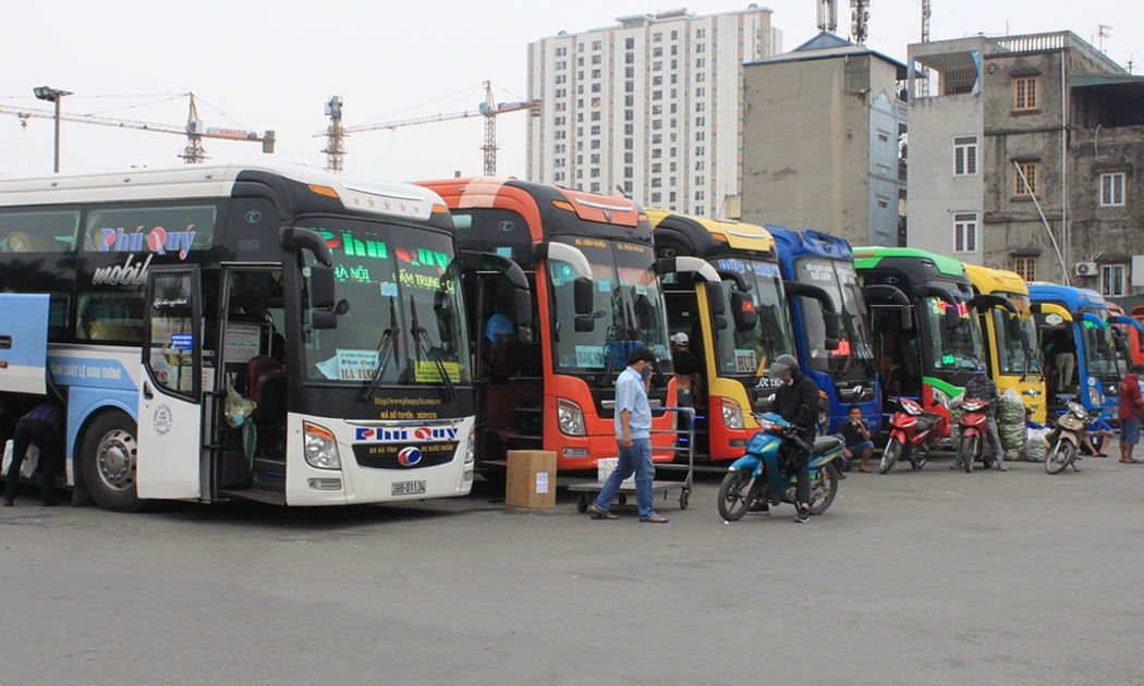 Nhiều bến xe vắng khách vì dịch bệnh