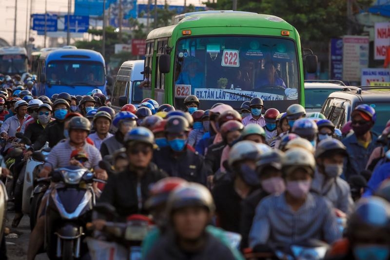 Expanding national high ways in Ho Chi Minh City