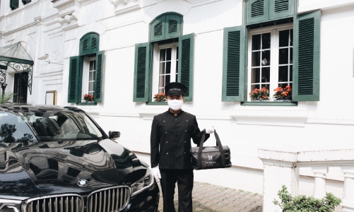 Từ gian bếp khách sạn năm sao tới bữa tiệc tại gia