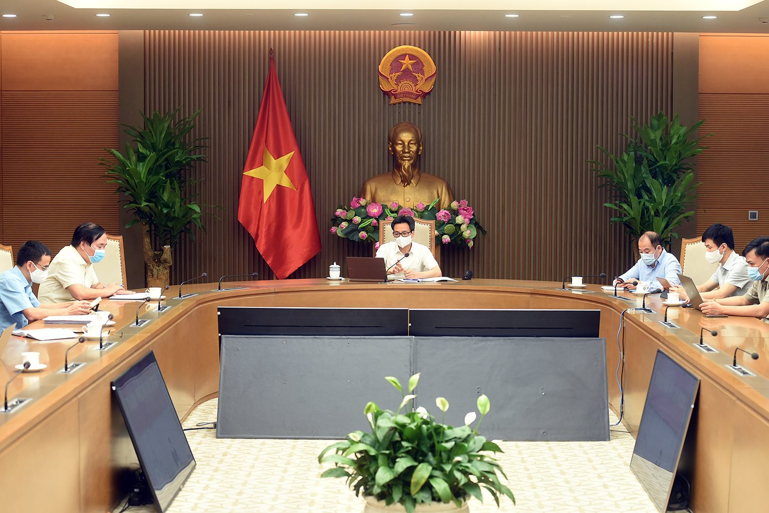 Toàn cảnh cuộc họp. Ảnh - VGP. 
