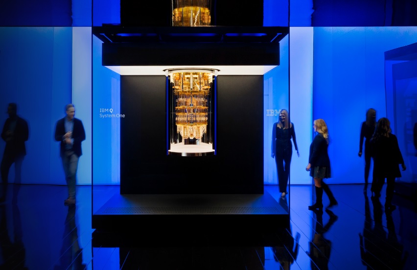 Ra mắt siêu máy tính lượng tử Q Systems One phát triển vật liệu mới, AI