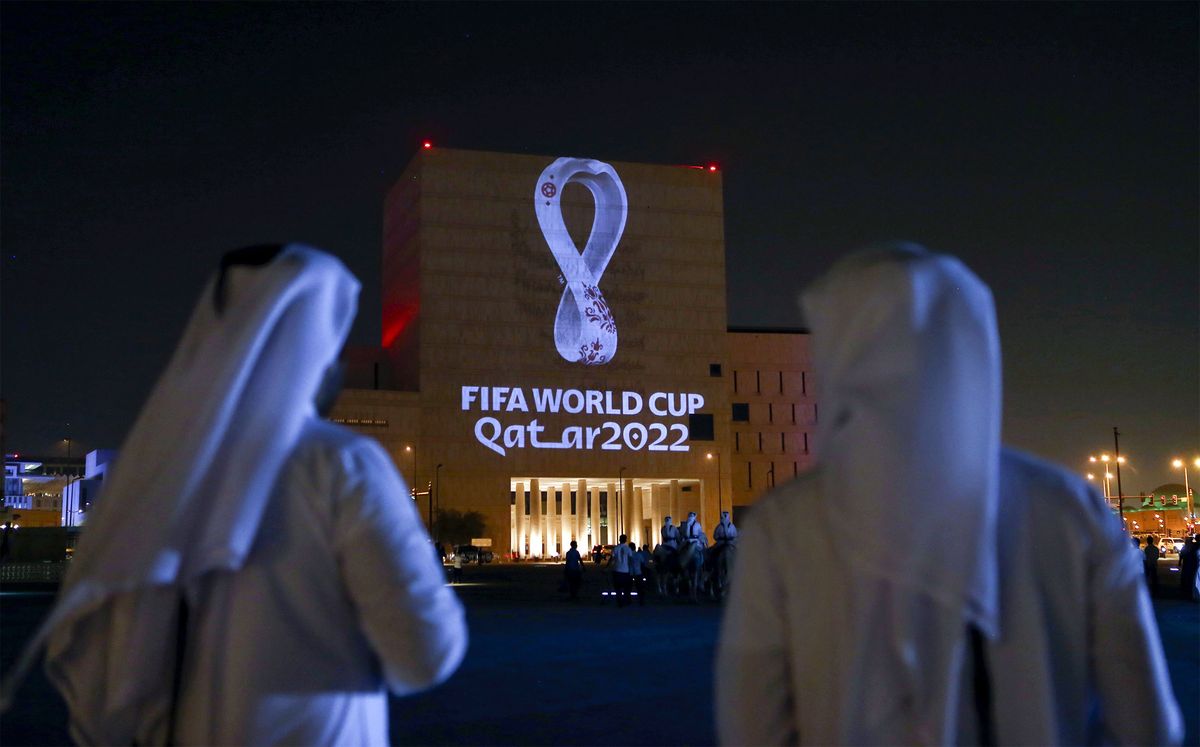 World Cup 2022 được kỳ vọng mang lại lợi ích kinh tế lớn cho Qatar - quốc gia đăng cai tổ chức vào tháng 11-12/2022 - Ảnh: Bloomberg