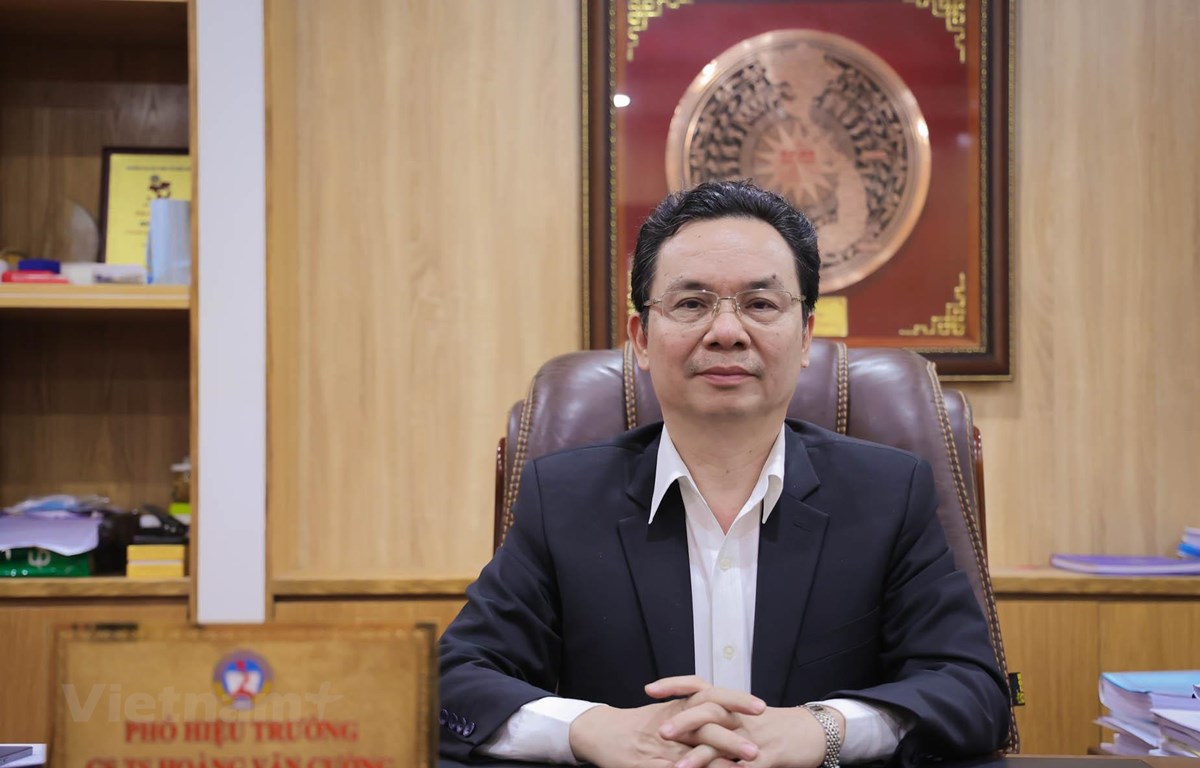 Ông Hoàng Văn Cường, Phó Hiệu trưởng trường Đại học Kinh tế Quốc dân, đại biểu Quốc hội đoàn Hà Nội
