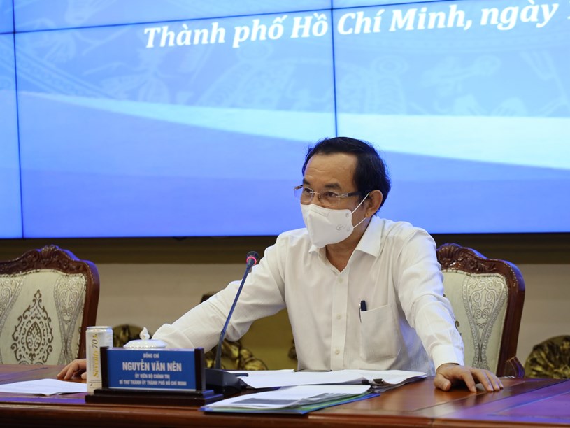 Bí thư Thành ủy TP.HCM Nguyễn Văn Nên chỉ đạo tại một cuộc họp giao ban về tình hình dịch COVID-19 trên địa bàn.
