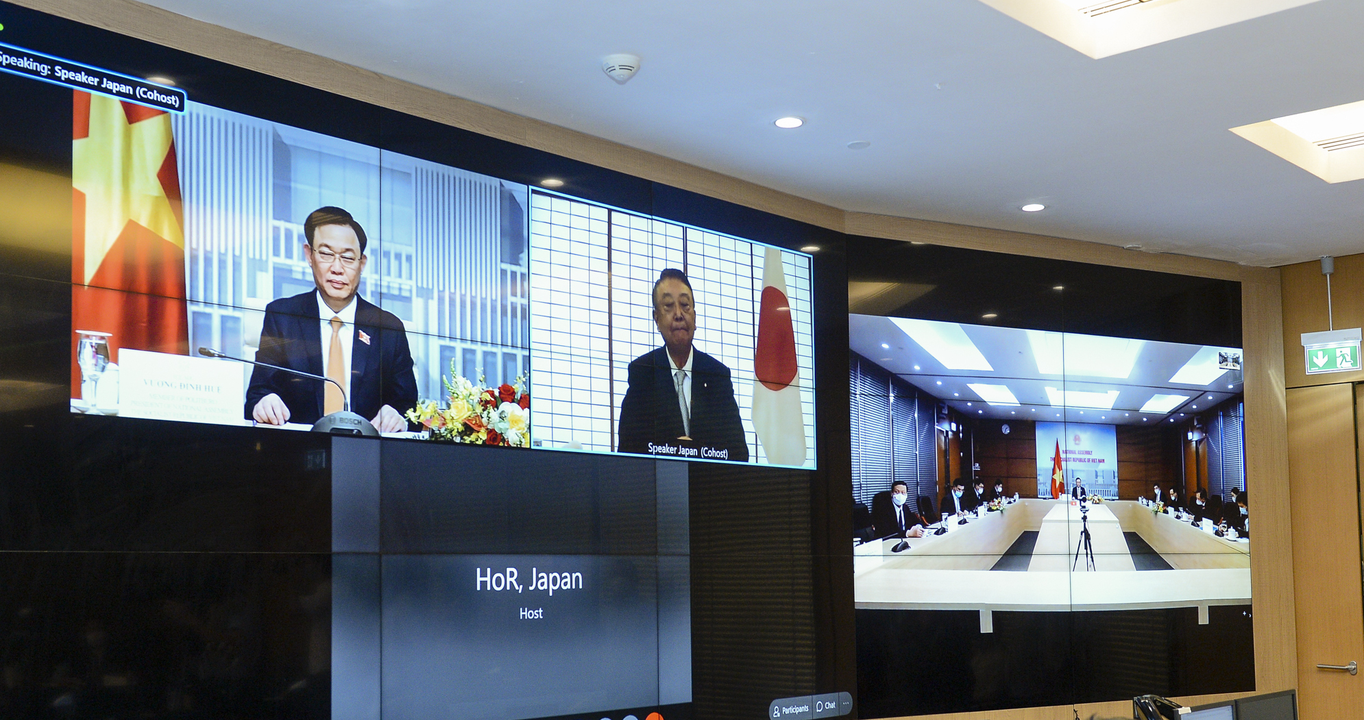 Hội đàm trực tuyến giữa Chủ tịch Quốc hội Vương Đình Huệ và Chủ tịch Hạ viện Nhật Bản Oshima Tadamori - Ảnh: Quochoi.vn