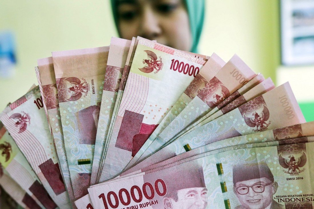 thâm hụt ngân sách của nước này chạm mức 6,09% GDP vào năm ngoái - Ảnh: EPA