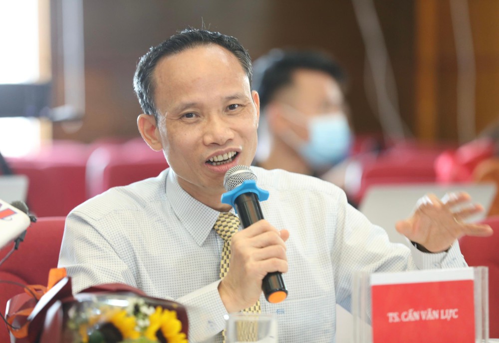 Ông Cấn Văn Lực, chuyên gia kinh tế trưởng BIDV