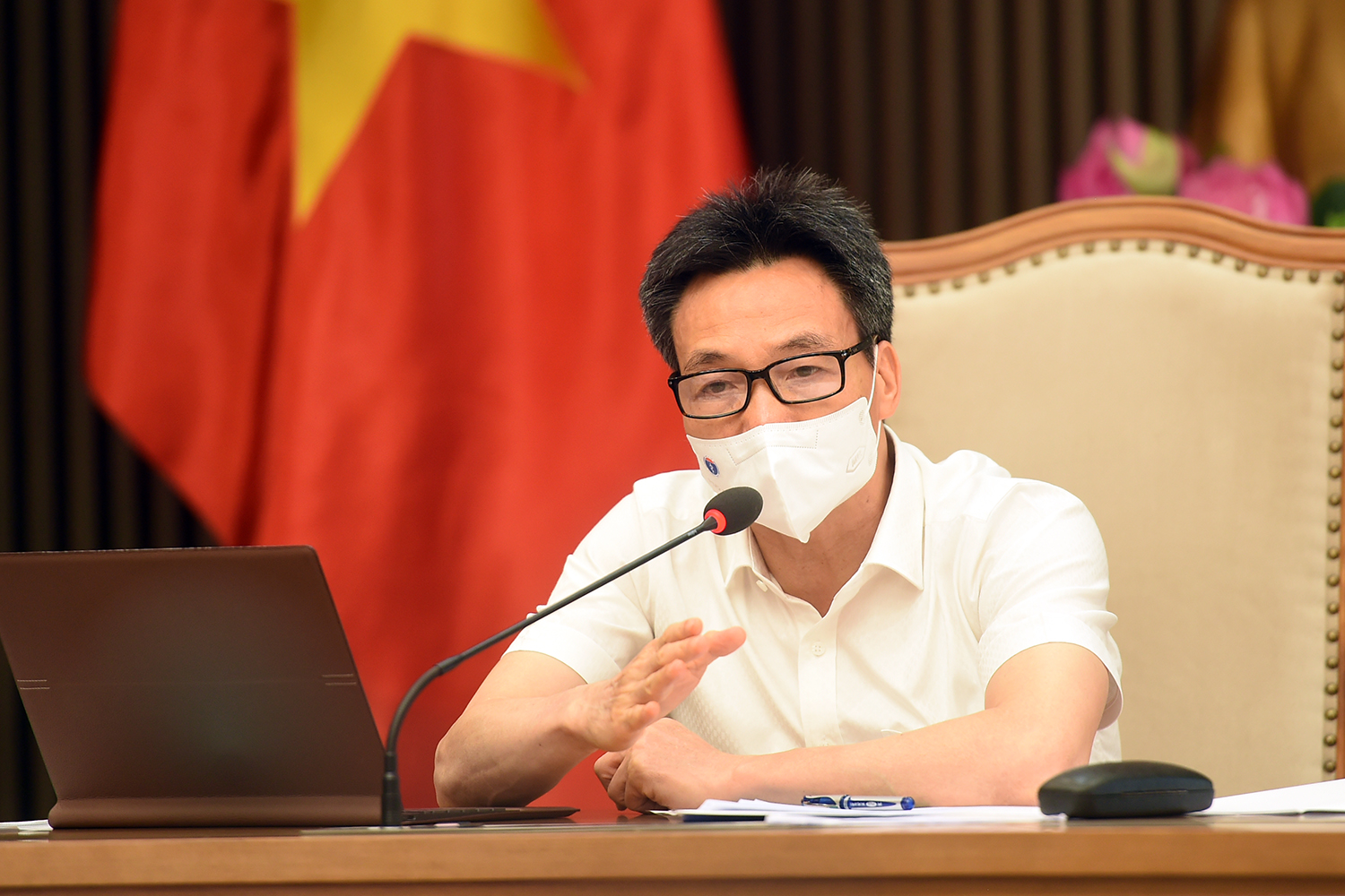 Phó Thủ tướng Vũ Đức Đam chủ trì cuộc họp trực tuyến với tỉnh Bình Dương ngày 23/6. Ảnh - VGP/Đình Nam. 