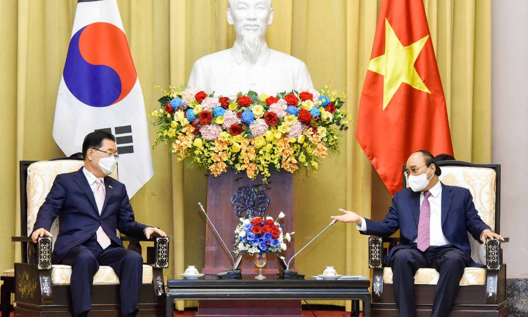 Chủ tịch nước Nguyễn Xuân Phúc tiếp Bộ trưởng Ngoại giao Hàn Quốc Chung Eui Yong - Ảnh: Bộ Ngoại giao