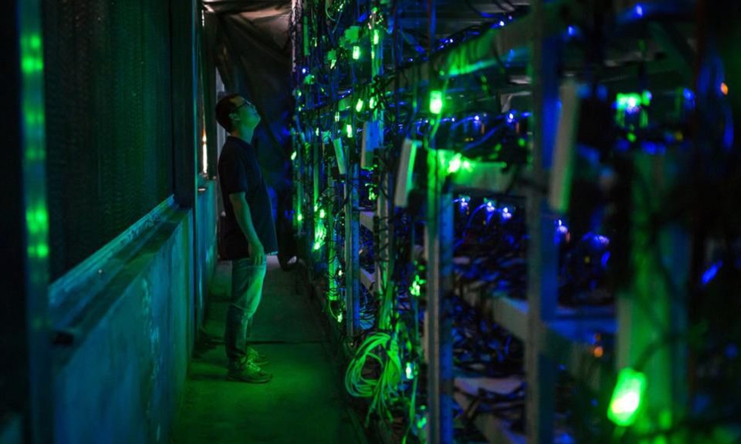 Một trung tâm khai thác Bitcoin tại Tứ Xuyên, Trung Quốc - Ảnh: Washington Post