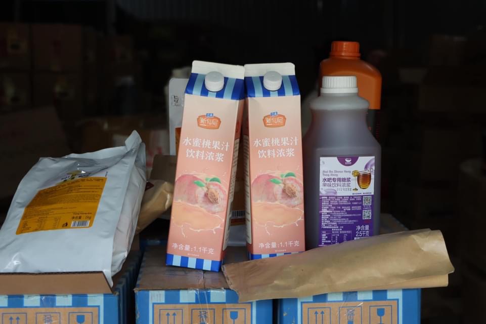 Nhiều nguy&ecirc;n liệu bị ẩm mốc